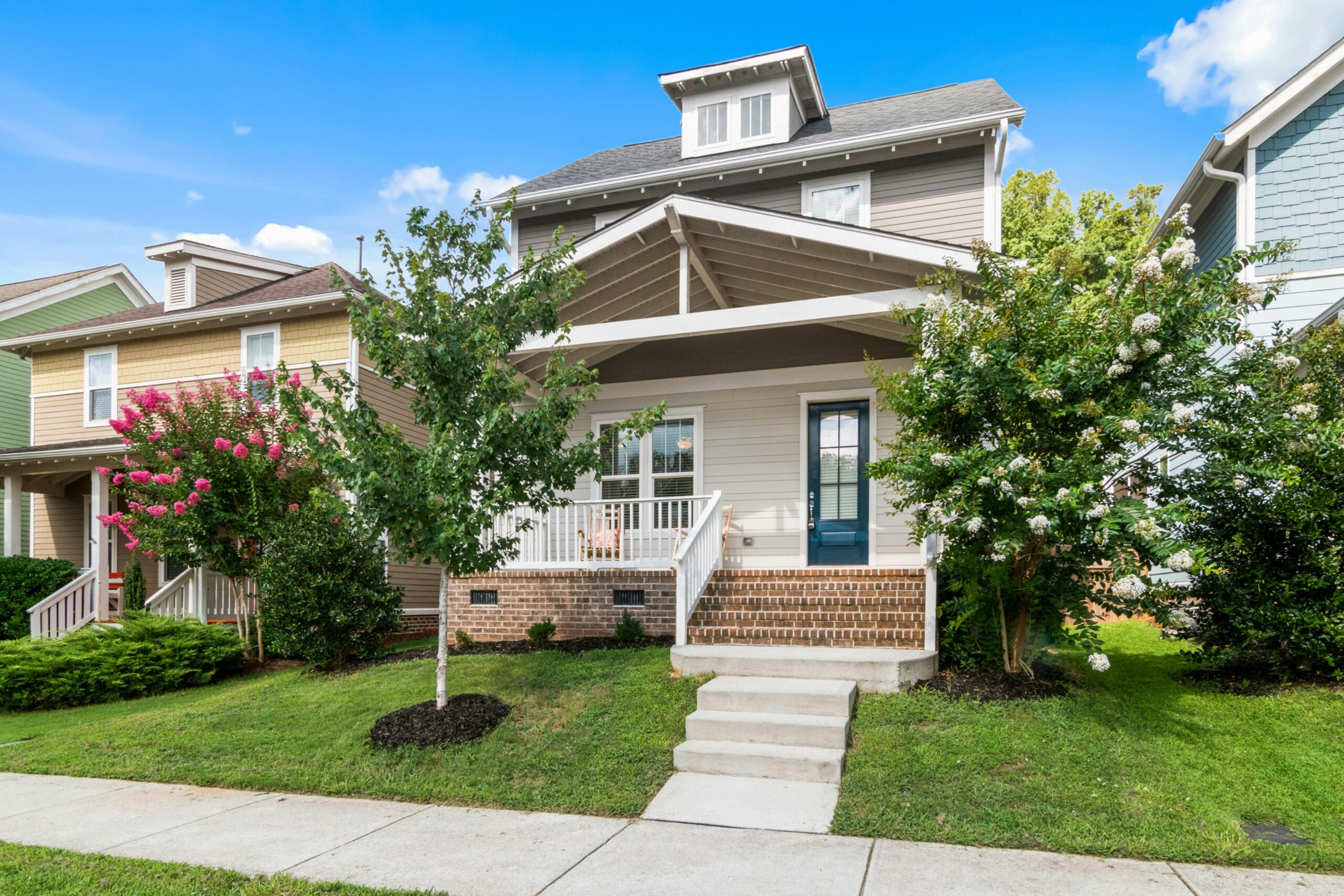 What’s the Best Design for Your Front Porch and Steps?