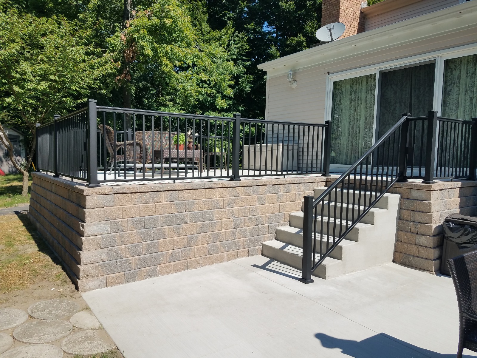 Retaining Wall Installation contractor in oakland County,MI Retaining Wall Installation and replacement in oakland County,MI